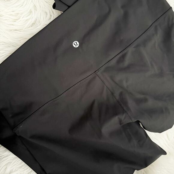 LULULEMON | Wunder Under High-Rise Crop Scallop Full-On Luxtreme Black | Size 16 - Picture 8 of 10